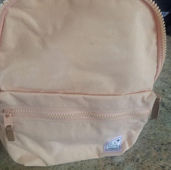 Backpack - Picture 1 of 5